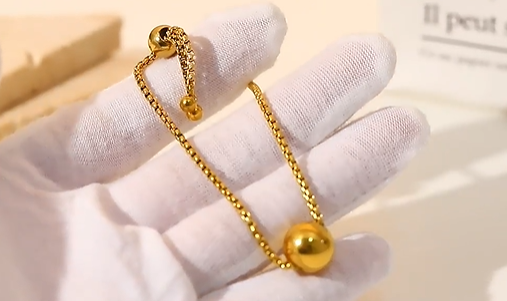 Luna Cuff